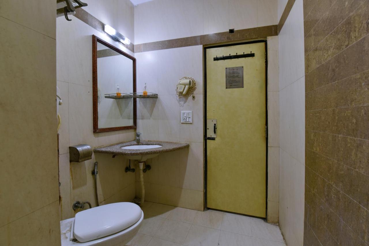 Hotel Revels By A1Rooms Nueva Delhi Exterior foto